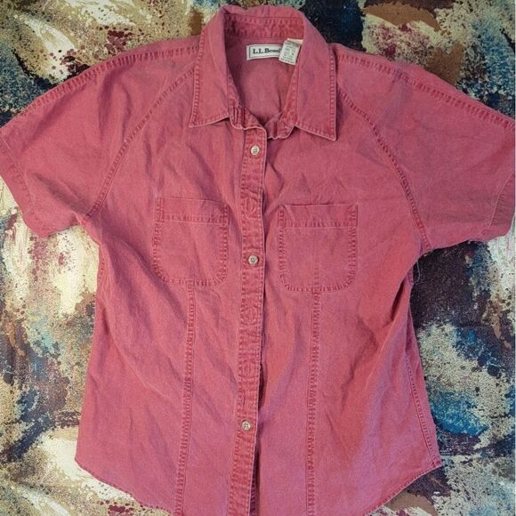 Women's L.L. Bean 2 Pocket Short Sleeve Button Down Shirt Size Medium - Picture 1 of 14